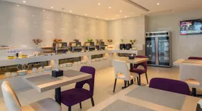 Lavande Hotel Yibin University City Exhibition Center - Image 5