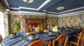 Huge Deluxe 600 Year Old Essex Manor, Hot Tub, Cinema Room, Sky Tv - Image 5