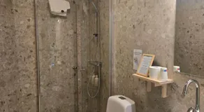 Brunius Guesthouse - Image 2