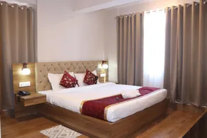 Cymond hotels and resorts - Image 3
