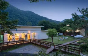 Hongcheon Sky Lake Kids Pool Villa - Image 3