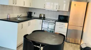 Morden 1 bed apartment - Image 3