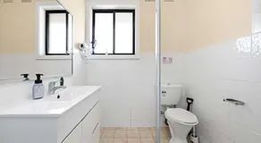 Well-Located Single Room in Auburn - Near Station and Shops - Shared Bathroom - Image 2
