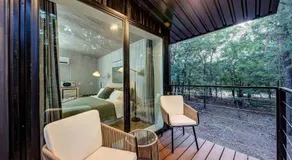 Charming Woodland Cabin Retreat near River and Grasslands in Texas - Image 3