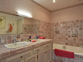 Quaint Villa in Fayence with Private Swimming Pool - Image 3