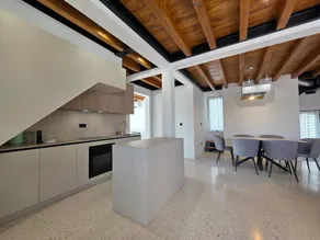 Seaside Luxury Boutique Apartment: Mindful Escape - Image 5