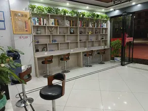 Yaxin Business Hotel - Image 3