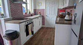 Single room with beautiful garden - Image 3