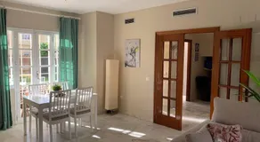 VIVE JEREZ Casa de lujo con piscina y barbacoa en la mejor zona de Jerez de la Frontera - Image 5