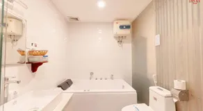 Khách sạn Dìn Ký Cổng Chào Bình Dương - Image 4