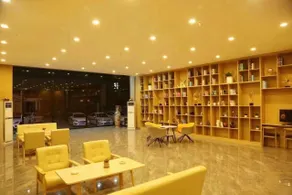 Yiyang Express Hotel - Image 5