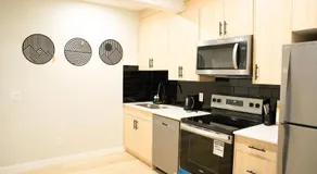 The Old Trafford - Stylish 2 bed suite - Image 5