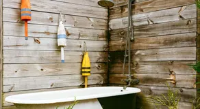 The Captain's Quarters - Home & Guesthouse - Image 3