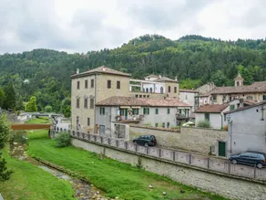 Spacious Villa in Marradi with Swimming Pool - Image 4