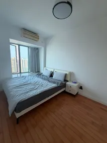 Sea View Apartment Near the Airport and Disneyland - Image 2