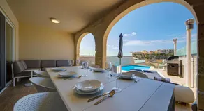 Lux Oakville - Private Pool - BBQ Area - Games Room - Valley Views - Image 3