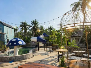 Loma Marine Pool Villa near Sea-Tran Pier Donsak - Image 4