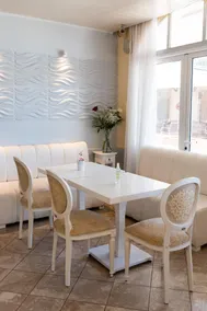 Nirikos Hotel - Image 5