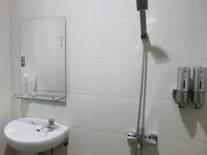 Guardian Family Hotel - Image 2
