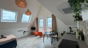 Mel's apartment 1 - Image 2