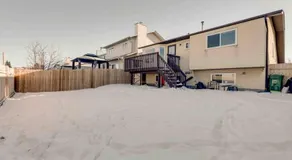 Rare Find fully renovated 6 bedroom 3 bath and both levels - Image 5
