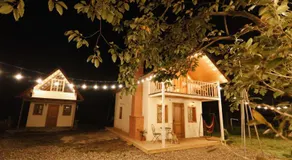 Love Corner - Image 4
