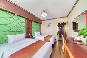 Haining Jinling Hotel - Image 2