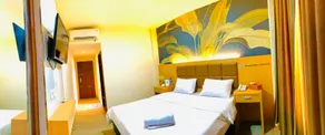 THE BONTE HOTEL - Image 2