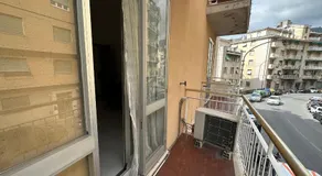 Double and Triple Rooms near Principe Station Shared Bathroom - Image 1