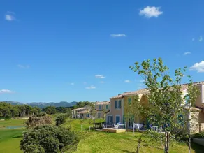 Beautiful maisonette with terrace in the beautiful Provence - Image 4