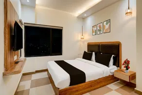 Super Townhouse Oak LB Nagar Ramoji - Image 2