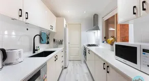 Aircabin Seven Hills Lovely 3 Beds Townhouse - Image 5