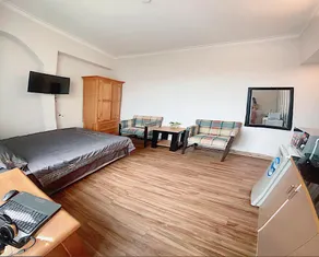 Airport House - Image 3