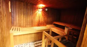 New renovated apartment in center of Davos - Image 5