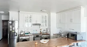 Luxury Beach Front Apartment - Image 5