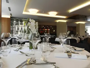 Mikado Hotel - Image 3