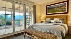 Hillcrest Views Studio - Image 2