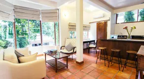 YK Art House & Bong Bonlai Vegan - Image 3