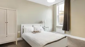 221 Clapham Road Apartments - Image 2