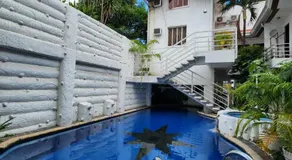 Kandi Suites 2BR with private Jacuzzi 500 Mbps internet - Image 3