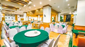 K Park Grand Hotel - Image 4