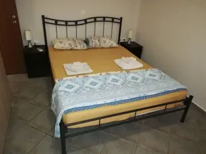 Sunset Apartments - Image 5