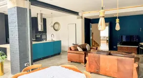 7 Bed House - Sleeps 26 - Parking - Wifi - Garden - Image 2