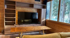 Pebble Mountain Cabin - Image 2
