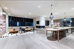 Luxury 2BR Docklands Bright&Modern Covered Parking - Image 4