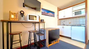 Studio calme avec panorama exceptionnel - Image 5
