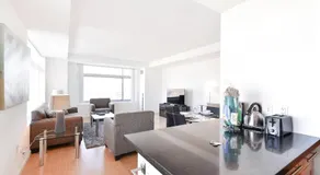Global Luxury Suites at Kendall West - Image 5