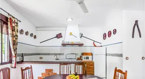 Stunning Home In Rute - Image 3