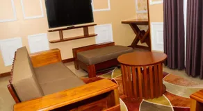 Kinyuki Country Hotel - Image 3