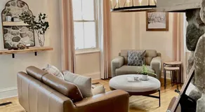 Auberge Glengarry Inn, Eleanor Suite - Image 2